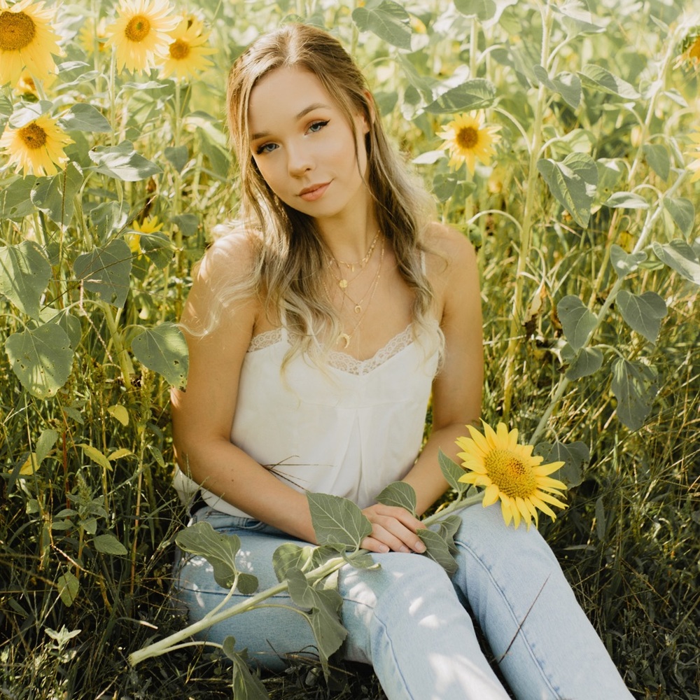 Meet your Posher, Kayla